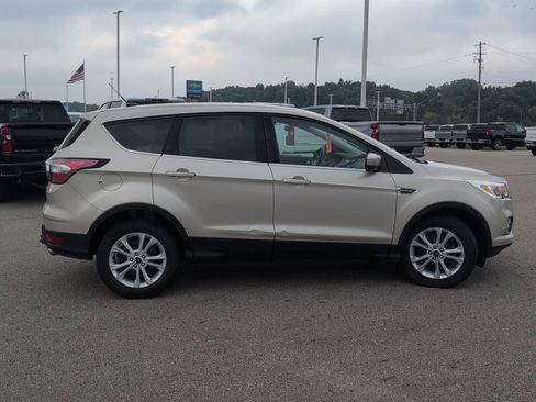 Used 2017 Ford Escape SE FWD image 10