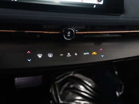 Used 2024 Nissan Ariya PLATINUM+ e-4ORCE image 23