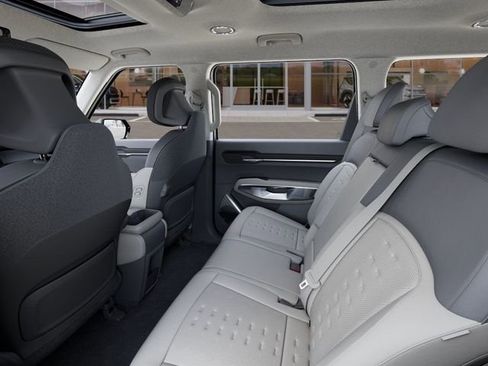 New 2026 Kia EV9 Wind image 19