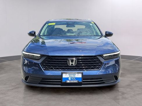 Certified 2025 Honda Accord SE image 2