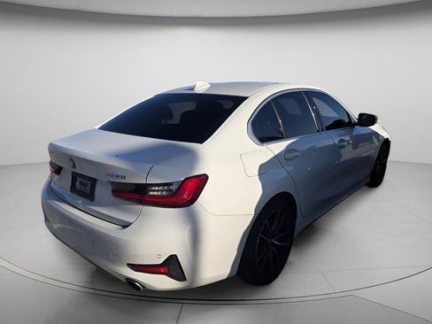 Used 2020 BMW 330i Sedan w/ Convenience Package RWD image 4