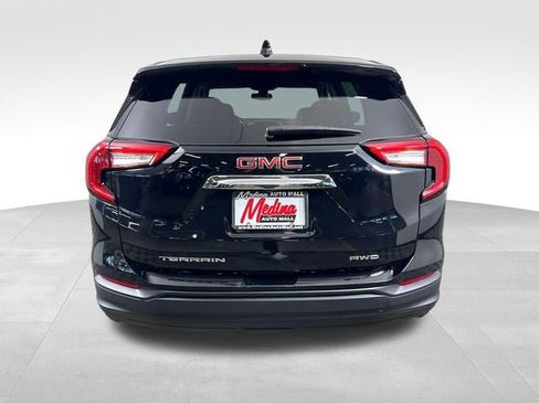 Used 2023 GMC Terrain SLE AWD/4WD image 6
