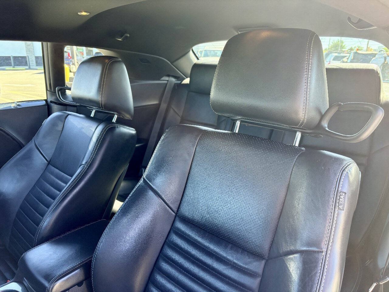 Used 2014 Dodge Challenger SXT Plus RWD image 11