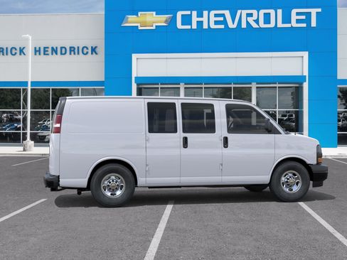 New 2026 Chevrolet Express 2500 w/ Driver Convenience Package image 7