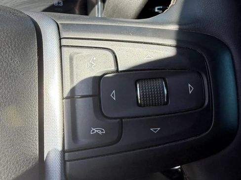 Used 2025 GMC Sierra 1500 SLT AWD/4WD image 22