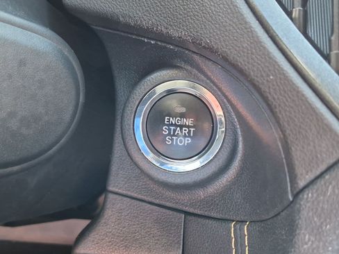 Used 2022 Subaru Crosstrek 2.5i Sport w/ Moonroof Package AWD/4WD image 19