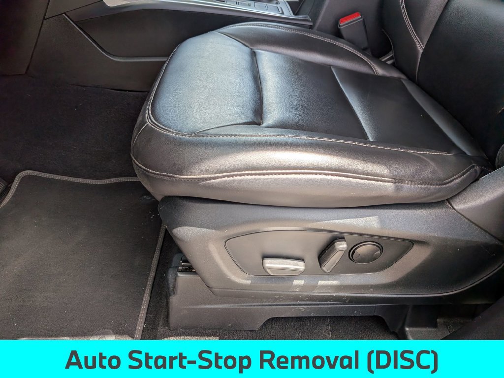 Used 2023 Ford Explorer XLT w/ Equipment Group 202A RWD image 19