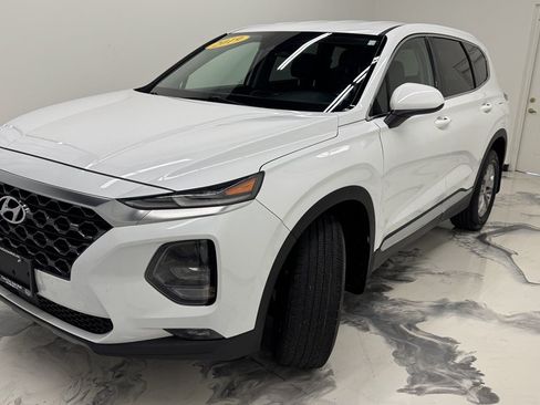 Used 2019 Hyundai Santa Fe SEL FWD image 4