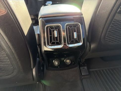 Certified 2023 Kia Sorento SX image 23