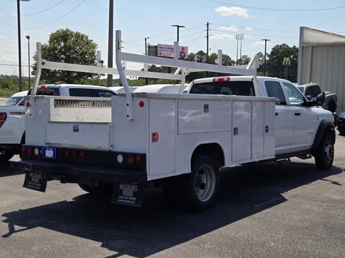 Used 2020 RAM 4500 Tradesman w/ Chrome Appearance Group RWD image 5