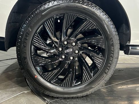 New 2026 Lincoln Navigator Reserve w/ Jet Appearance Package AWD/4WD image 23