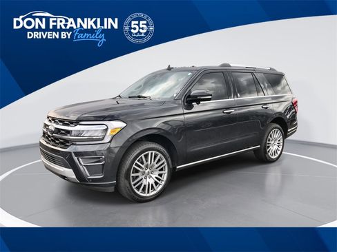 Used 2022 Ford Expedition Limited image 1