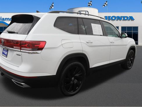 Used 2026 Volkswagen Atlas SE AWD/4WD image 8