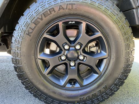 Used 2020 Jeep Wrangler Unlimited Sport image 42