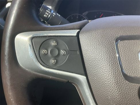 Used 2017 GMC Acadia SLT image 17