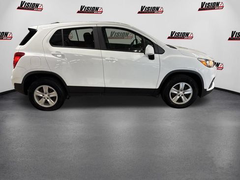 Used 2018 Chevrolet Trax LS AWD/4WD image 4