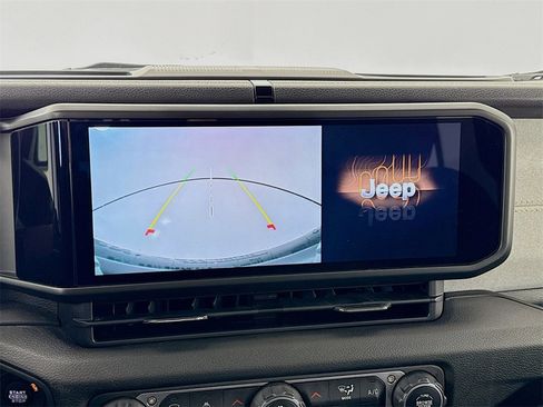 Used 2024 Jeep Wrangler Sport S image 17