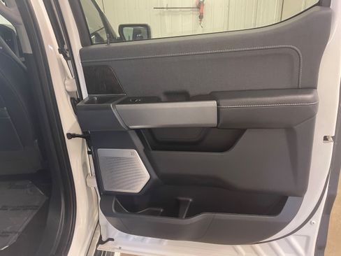 Used 2022 Ford F150 Lariat w/ Equipment Group 502A High AWD/4WD image 28