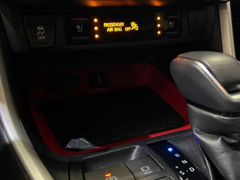 Certified 2020 Toyota RAV4 TRD Off-Road image 22