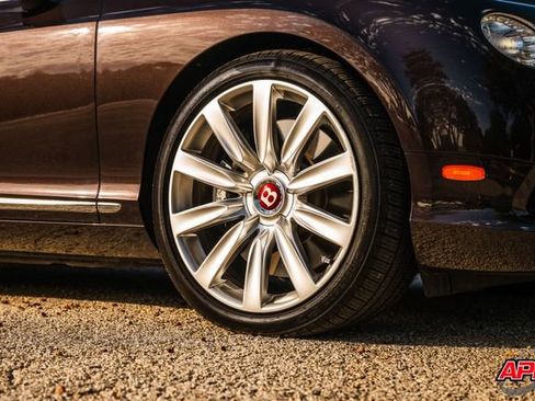Used 2015 Bentley Continental GT image 44