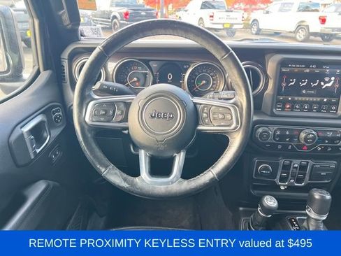 Used 2019 Jeep Wrangler Unlimited Sahara image 20