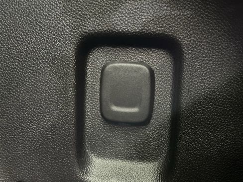 Certified 2023 Chevrolet Blazer Premier w/ Driver Confidence II Package image 35