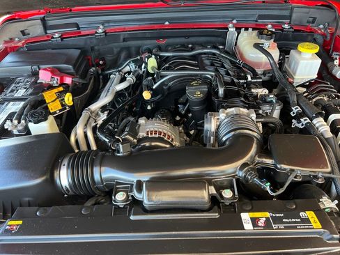 Used 2022 Jeep Gladiator Sport AWD/4WD image 21