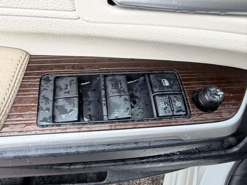 Used 2021 Toyota Sienna XLE w/ XLE Plus Package FWD image 19