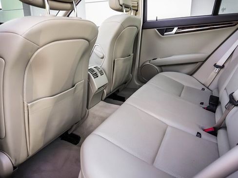 Used 2014 Mercedes-Benz C 250 Sedan image 18