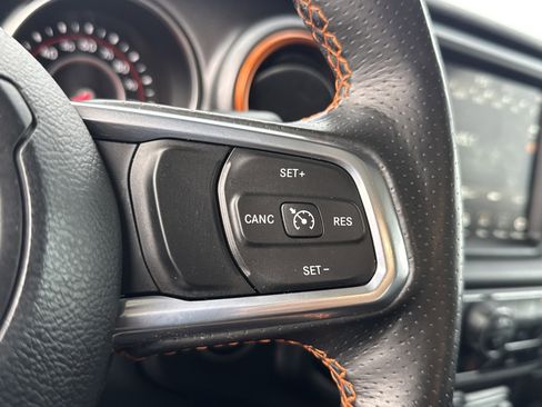 Used 2020 Jeep Gladiator Mojave image 19