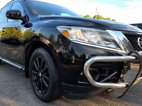 Used 2014 Nissan Pathfinder SV AWD/4WD image 20