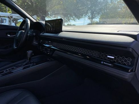 Certified 2025 Honda Accord Sport image 34