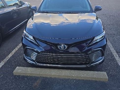 Used 2021 Toyota Camry LE FWD image 8