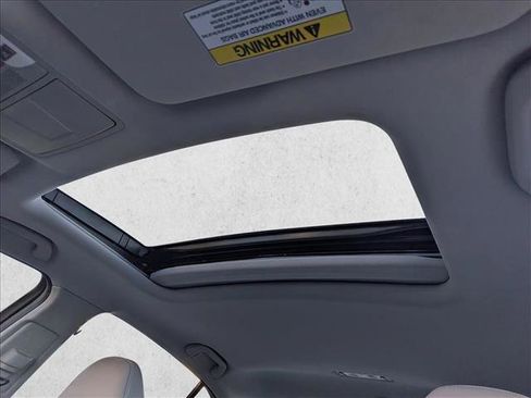 Used 2017 Acura TLX w/ Technology Package image 15