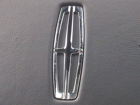 Used 2025 Lincoln Navigator L Reserve w/ Jet Appearance Package image 31