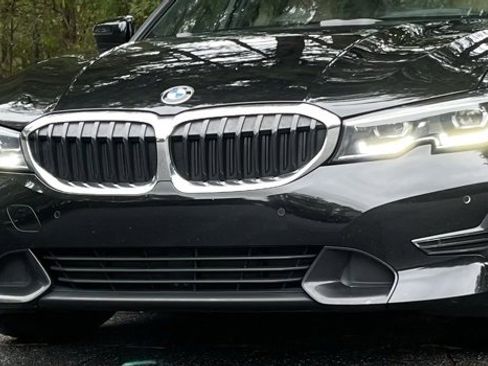 Used 2021 BMW 330i Sedan w/ Convenience Package image 4