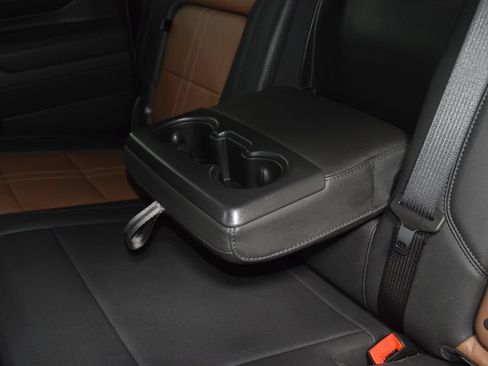 Used 2025 Chevrolet Silverado 2500 High Country w/ Technology Package AWD/4WD image 48