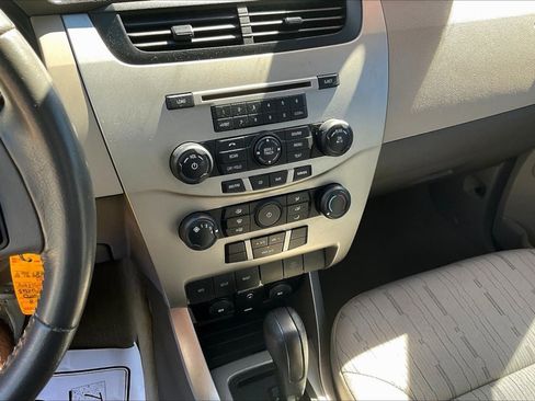 Used 2008 Ford Focus SE FWD image 15