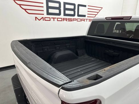 Used 2022 Chevrolet Silverado 1500 LT w/ Bed Protection Package AWD/4WD image 11