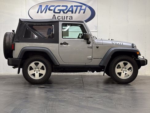 Used 2015 Jeep Wrangler Sport AWD/4WD image 3