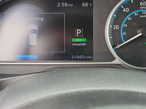 Certified 2022 Nissan Leaf SL Plus FWD image 25