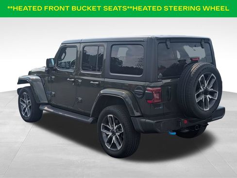 Used 2024 Jeep Wrangler Unlimited w/ Convenience Group AWD/4WD image 10