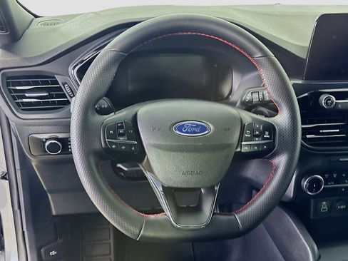 Used 2025 Ford Escape ST-Line FWD image 11