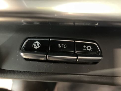 Used 2021 Chevrolet Corvette Stingray Premium Conv w/ 3LT image 17