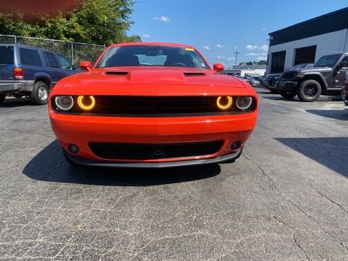 Used 2023 Dodge Challenger SXT w/ Plus Package RWD image 3
