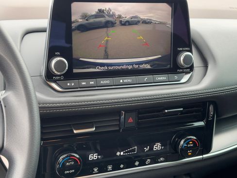 Certified 2022 Nissan Rogue SV image 23