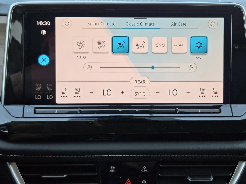 New 2026 Volkswagen Atlas SE FWD image 18