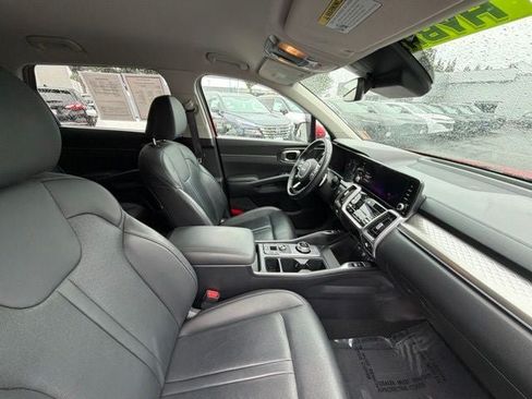 Used 2023 Kia Sorento EX AWD/4WD image 18