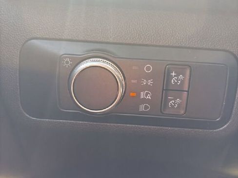 Used 2022 Ford Escape SE w/ Cold Weather Package image 34