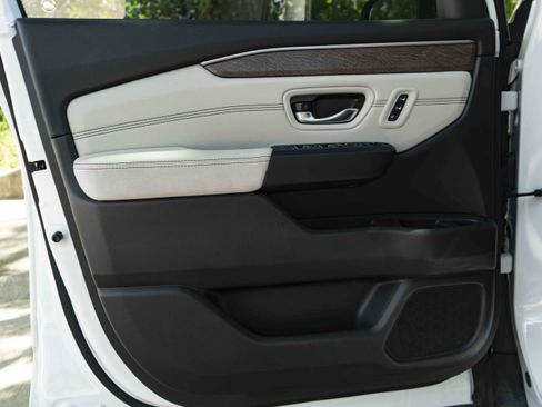 Used 2026 Honda Pilot Elite image 37